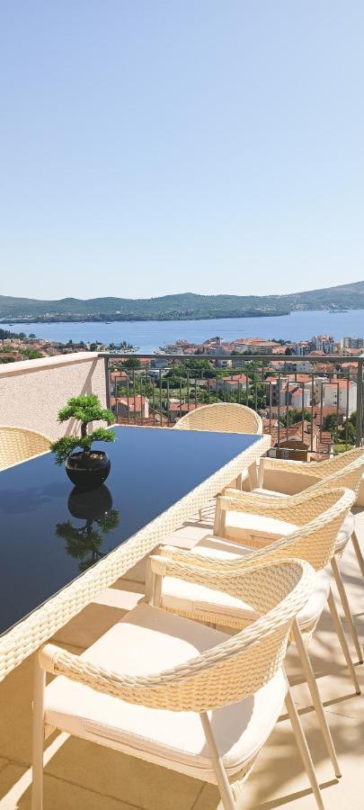 Eden Apartments Tivat Buitenkant foto