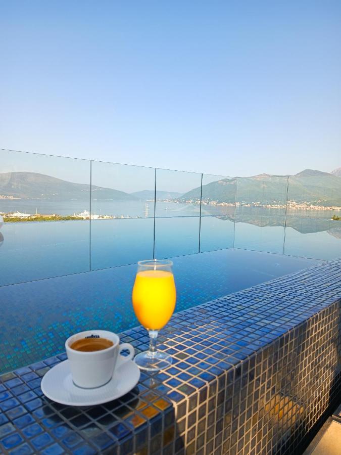 Eden Apartments Tivat Buitenkant foto