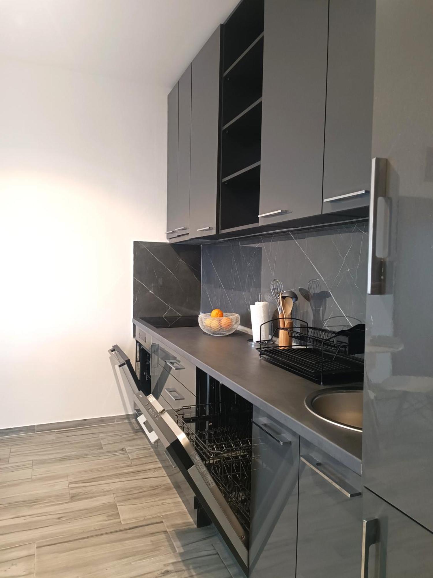 Eden Apartments Tivat Buitenkant foto