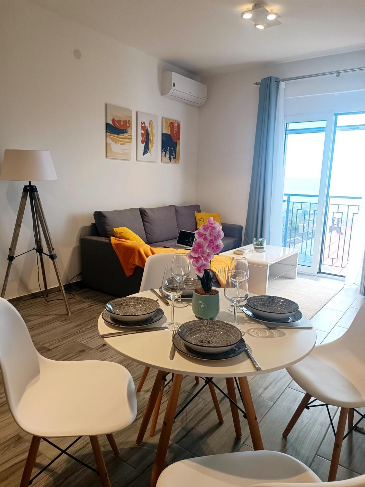 Eden Apartments Tivat Buitenkant foto